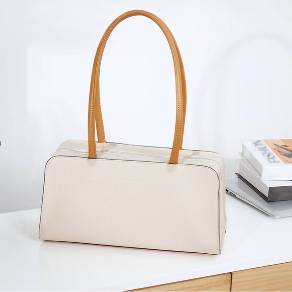 Bostanten Shoulder Bag NWOT w/Sasha New York wallet stuffed with amazing items - Picture 9 of 14